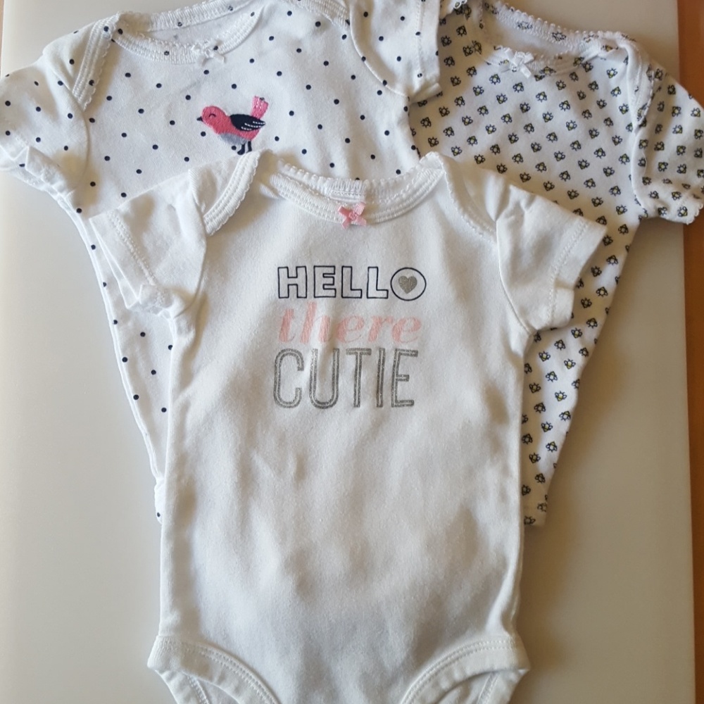 Set of 3 onesies